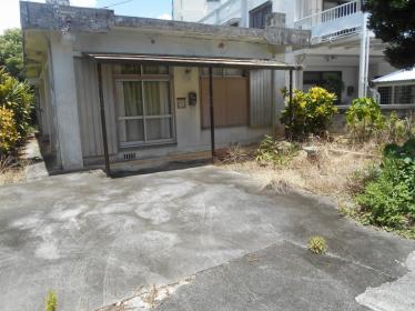 那覇市首里山川町1丁目